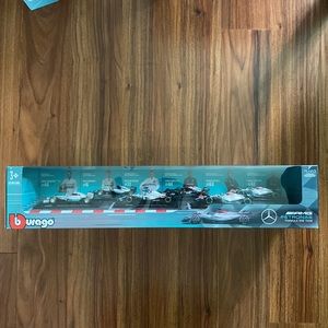 Burago Mercedes Benz AMG Petronas Formula 1 Die Cast 1/43 Metal